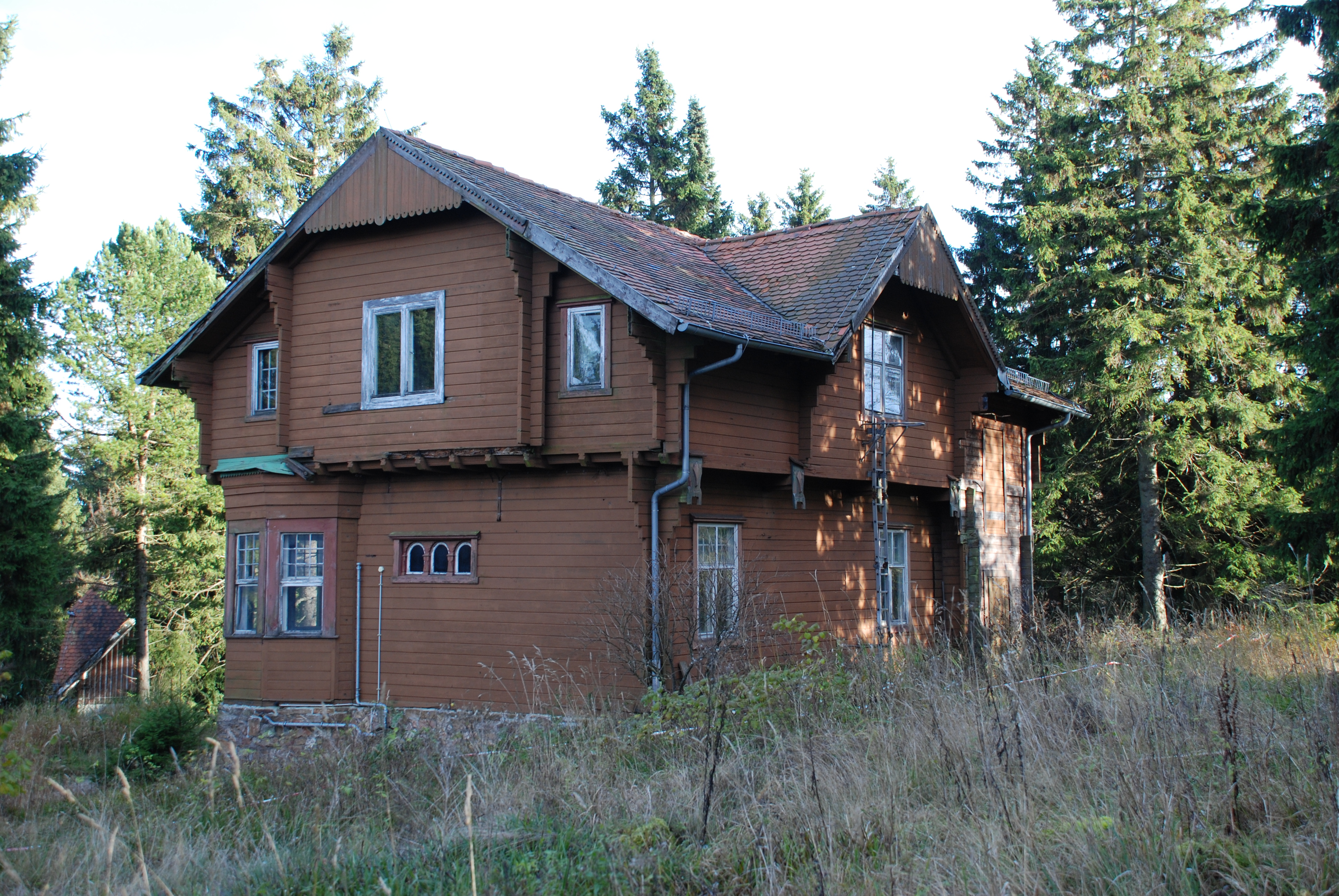 Kleiner Feld­berg - braunes Haus